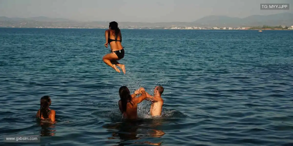 锁定高清直播,不错过每一个燃爆瞬间!📺💥